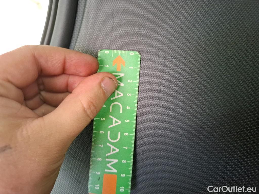  Ford  Kuga FORD  / 2019 / 5P / SUV 2.5 Dur 225 hybrid PHEV Pshift Titanium #46