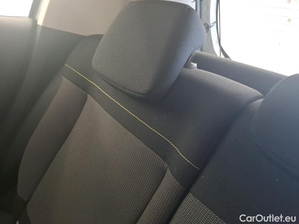  Citroen  C3  Shine Business 1.2 PureTech 110CV BVM6 E6d #15