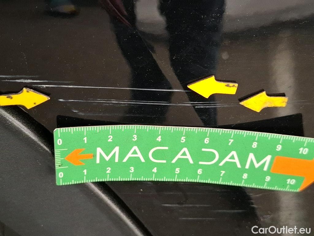  Ford  Kuga FORD  / 2019 / 5P / SUV 2.5 Dur 225 hybrid PHEV Pshift Titanium #10