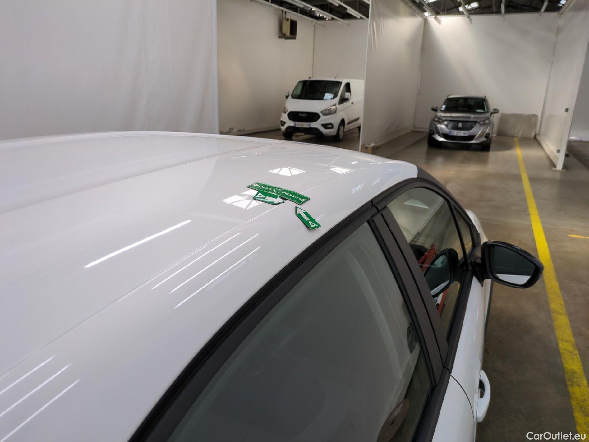  Citroen  C3  Société Feel 1.2 PureTech 80CV BVM5 E6d #18