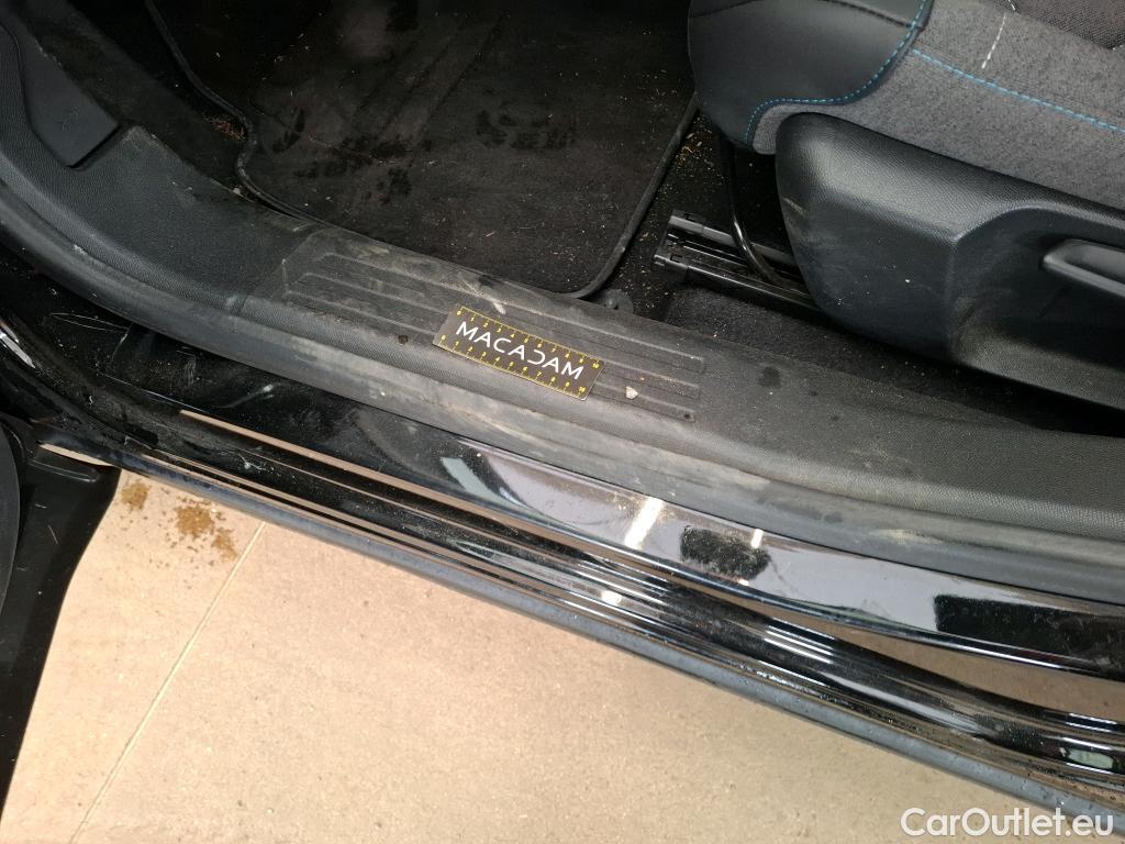  Citroen  C4  X Feel Pack 1.2 PureTech 130CV BVA8 6E #18