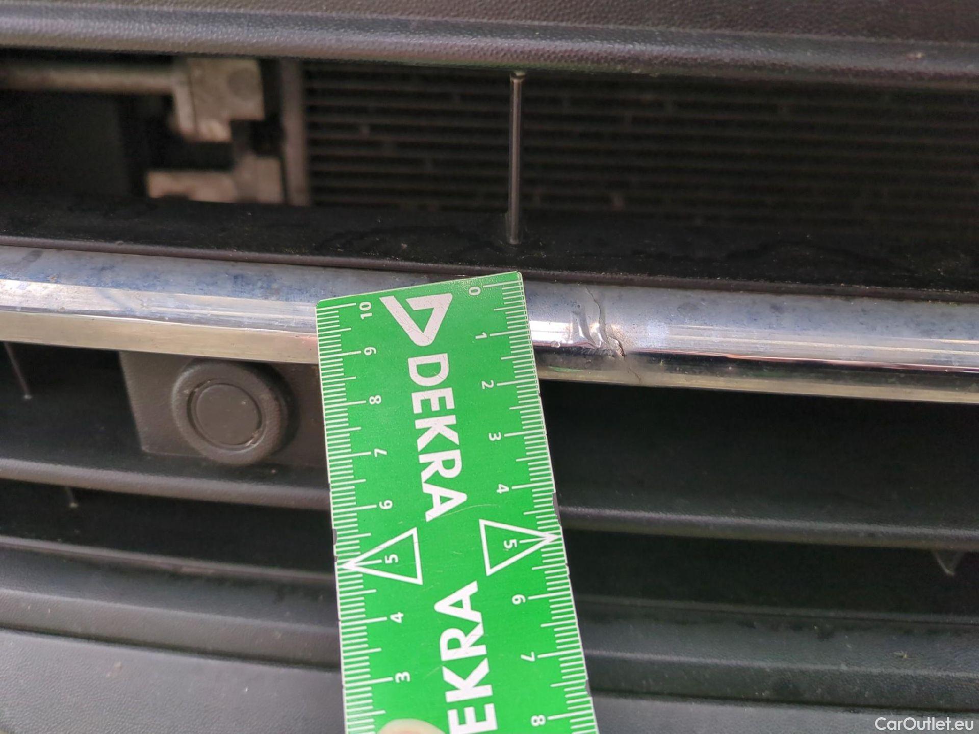  Volkswagen  Tiguan VOLKSWAGEN  / 2020 / 5P / SUV 1.4 eHybrid 245 DSG6 Life Business #7