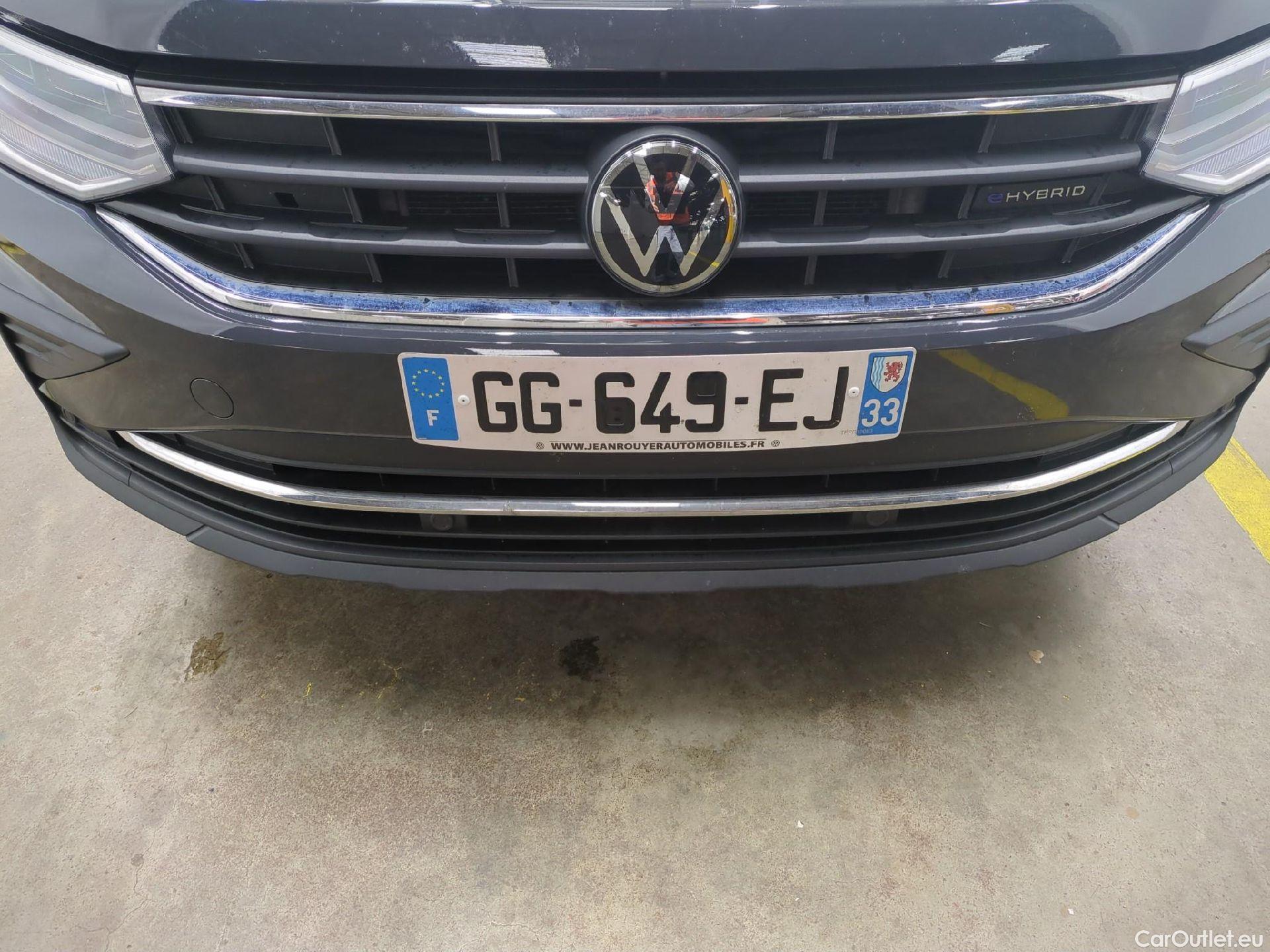  Volkswagen  Tiguan VOLKSWAGEN  / 2020 / 5P / SUV 1.4 eHybrid 245 DSG6 Life Business #6