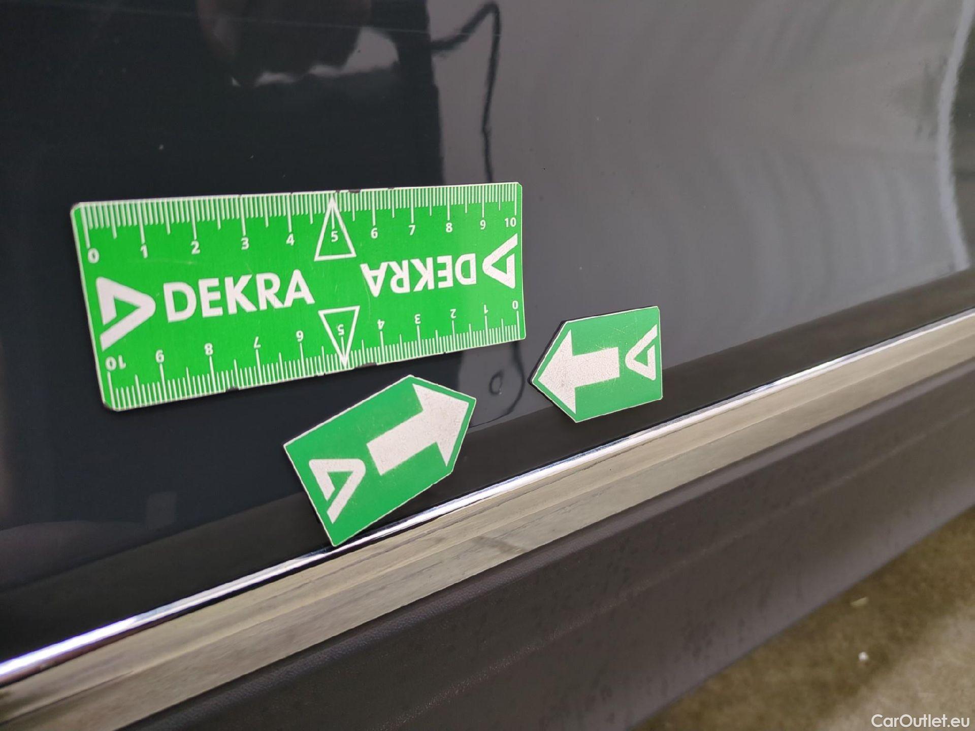  Volkswagen  Tiguan VOLKSWAGEN  / 2020 / 5P / SUV 1.4 eHybrid 245 DSG6 Life Business #22