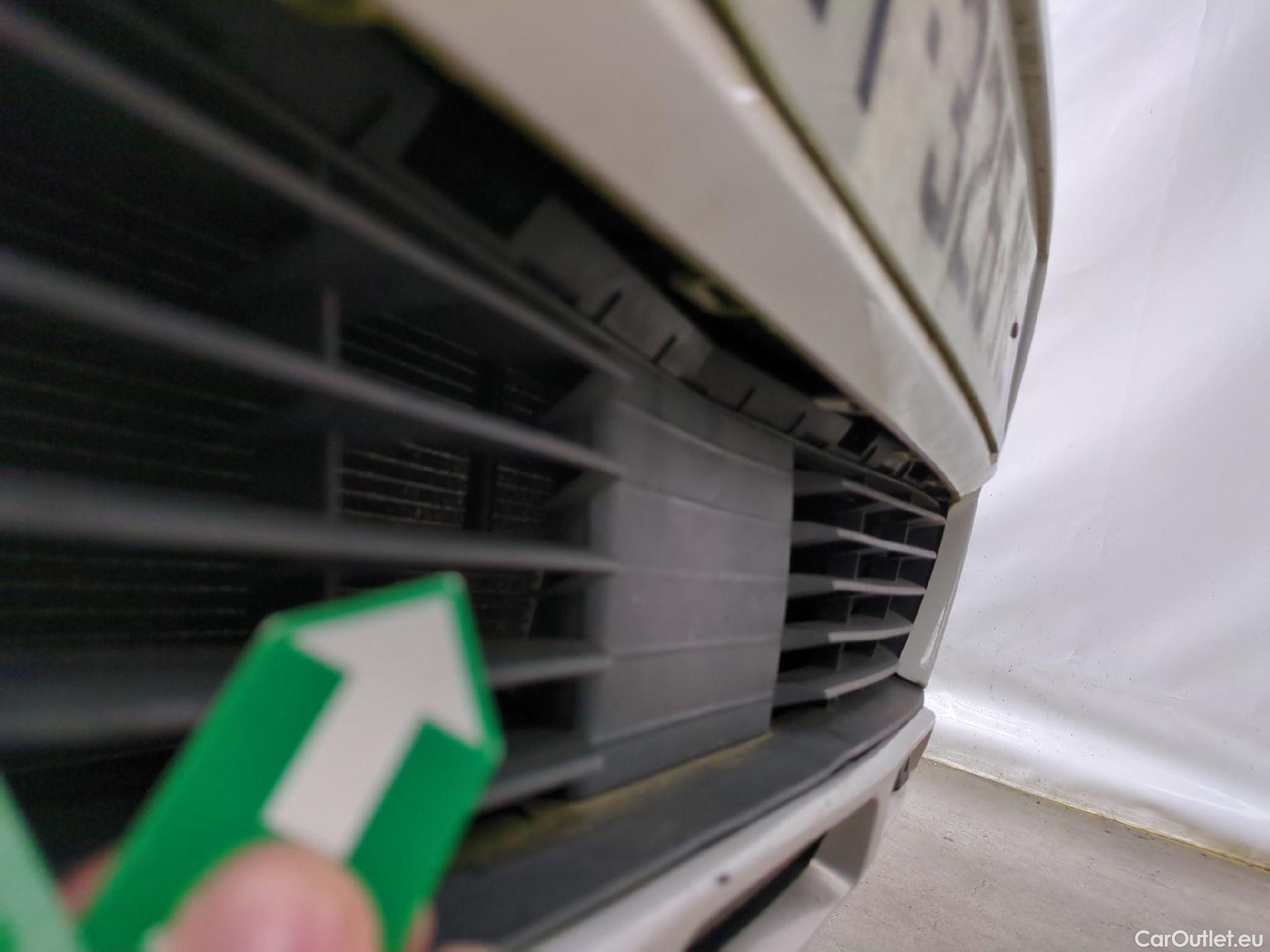  Peugeot  5008  GT Line 1.6 165CV BVA6 E6 #47