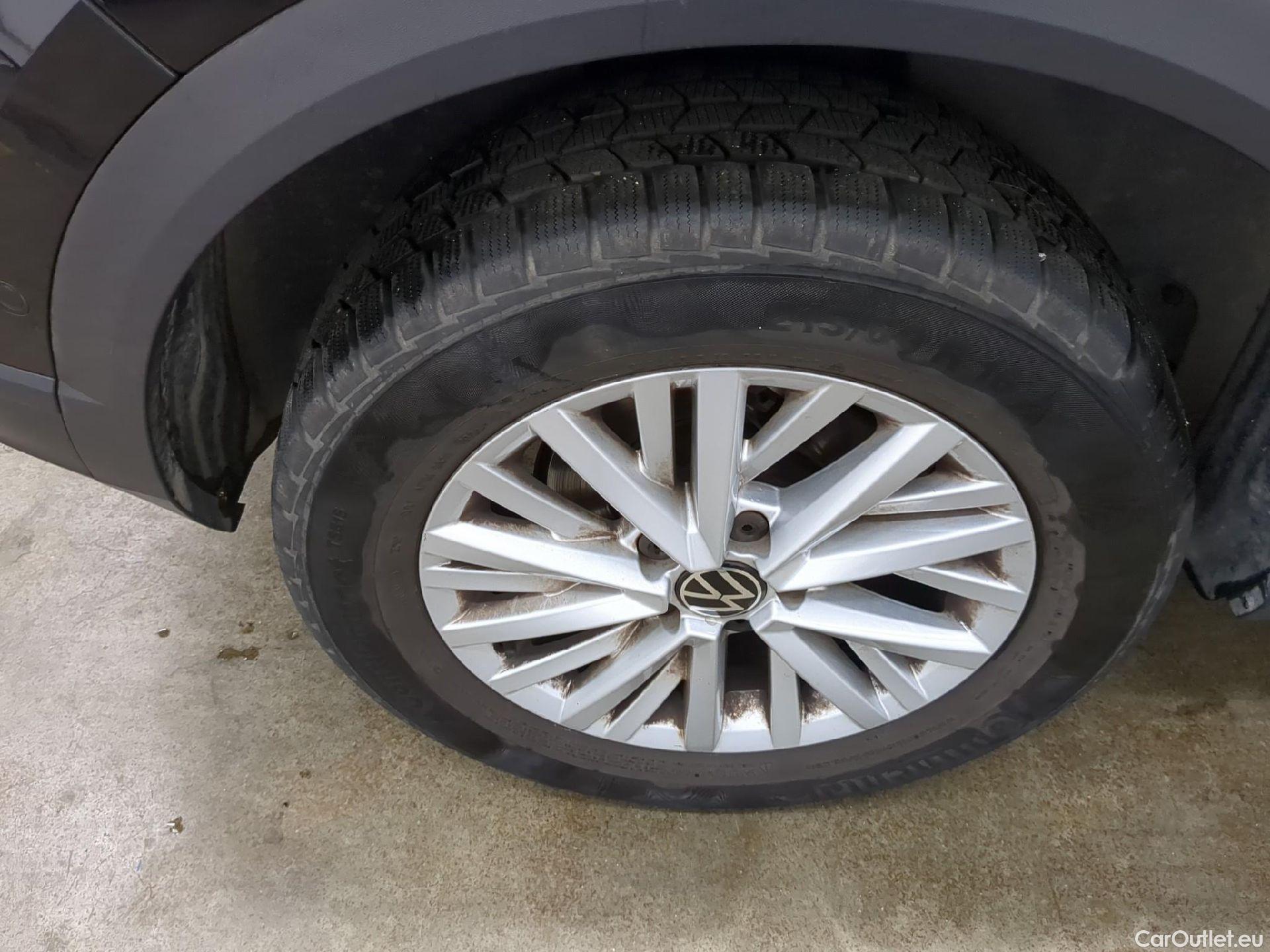  Volkswagen  T-ROC VOLKSWAGEN  / 2021 / 5P / SUV 1.5 TSI 150 EVO LIFE BUSINESS #3