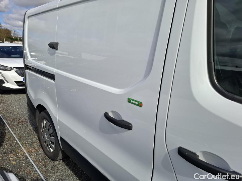  Renault  Trafic  Fourgon L1H1 1000 Confort 1.6 dCi 95CV BVM6 E6dT #32