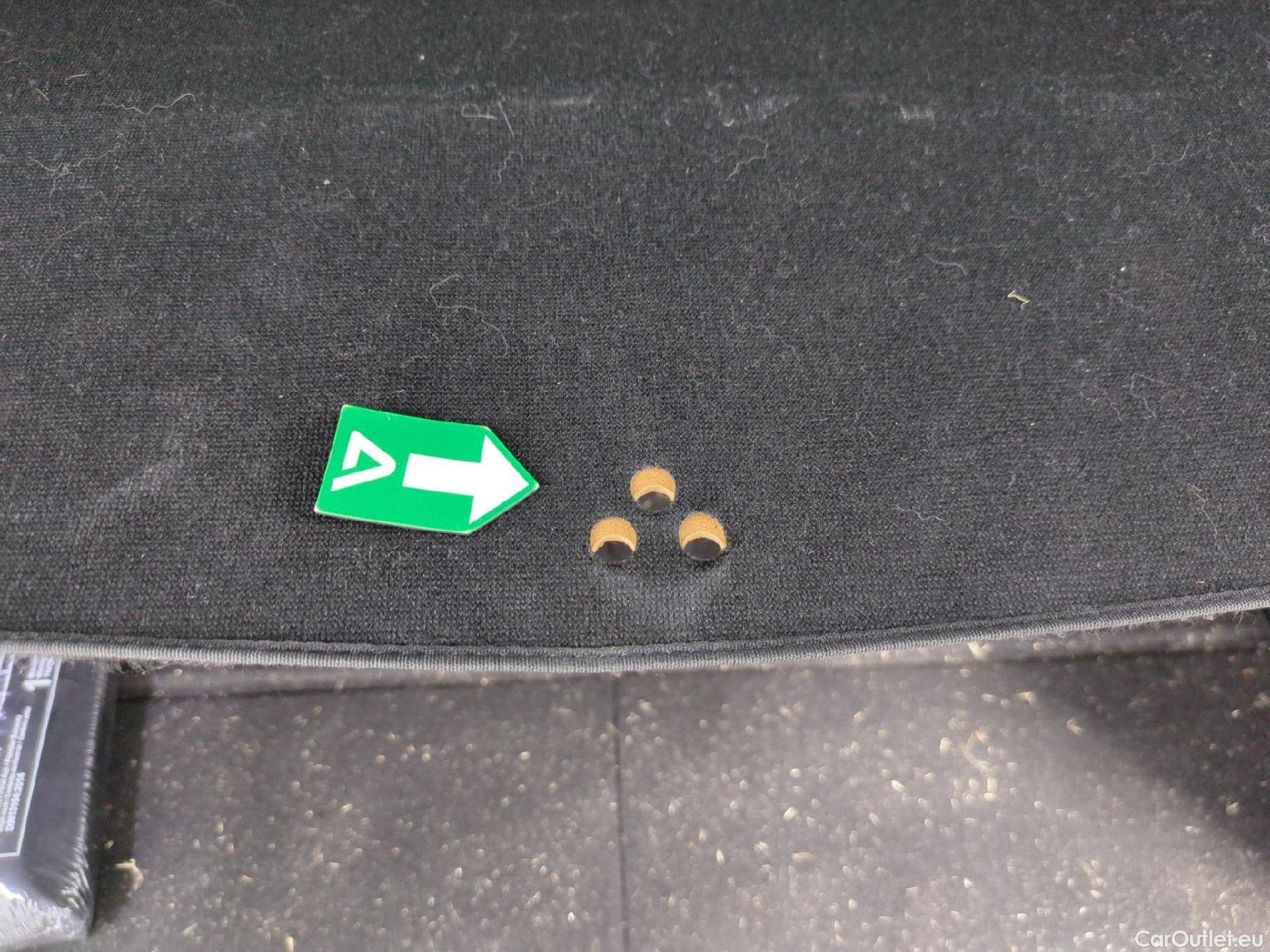  Peugeot  5008  GT Line 1.6 165CV BVA6 E6 #2