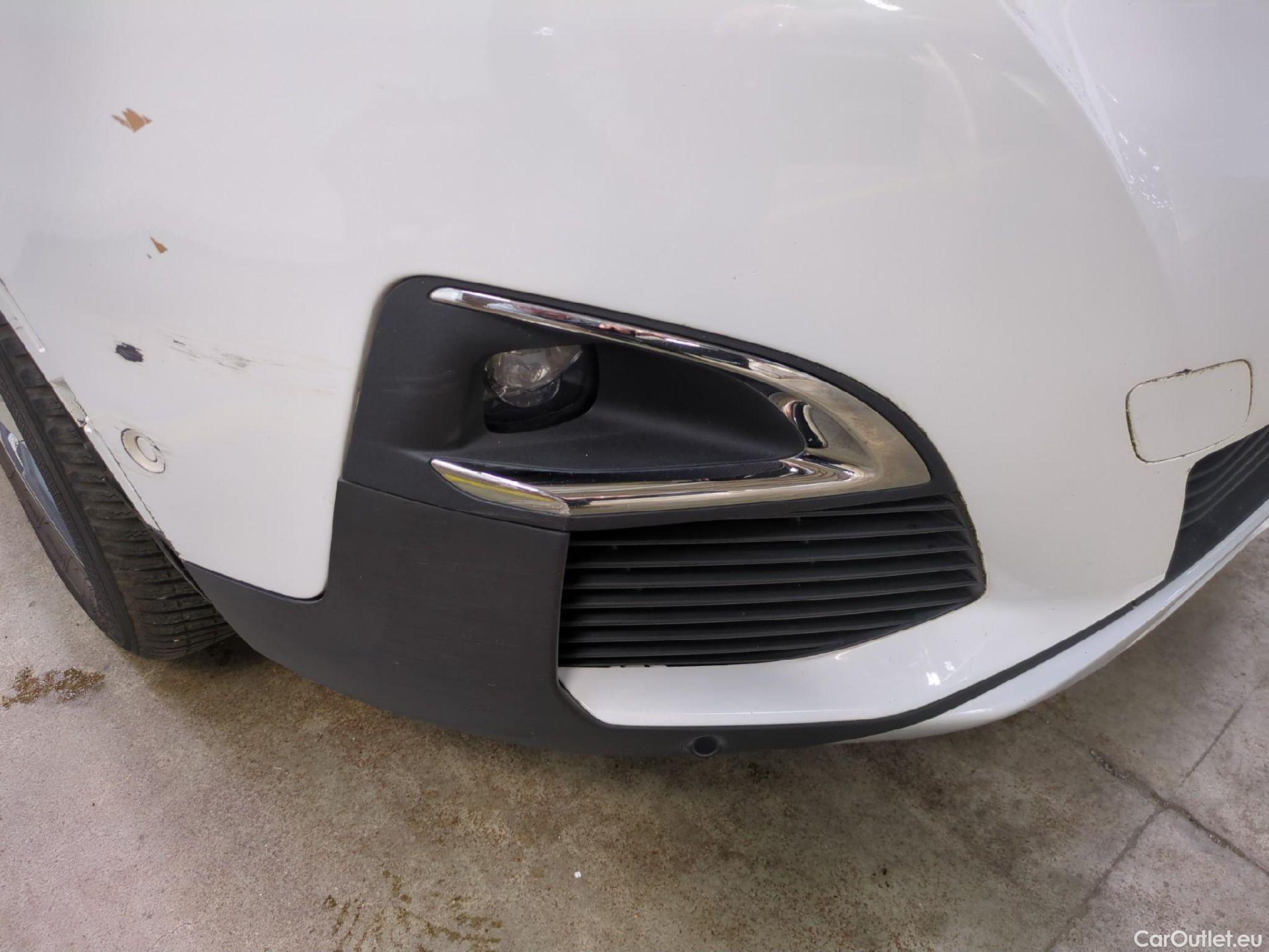  Peugeot  5008  GT Line 1.6 165CV BVA6 E6 #42