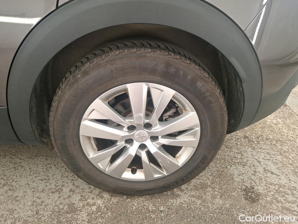  Peugeot  3008  Active Business 1.2 PureTech 130CV BVA8 E6d #1