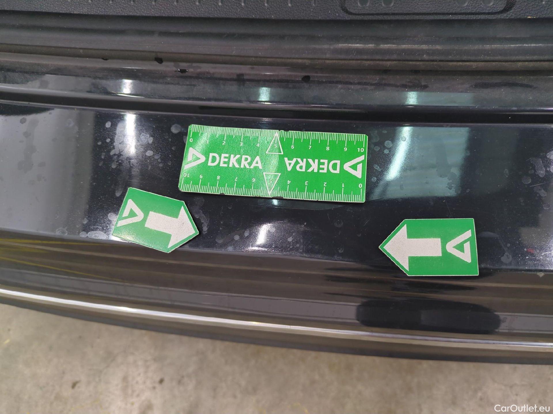  Volkswagen  Tiguan VOLKSWAGEN  / 2020 / 5P / SUV 1.4 eHybrid 245 DSG6 Life Business #15