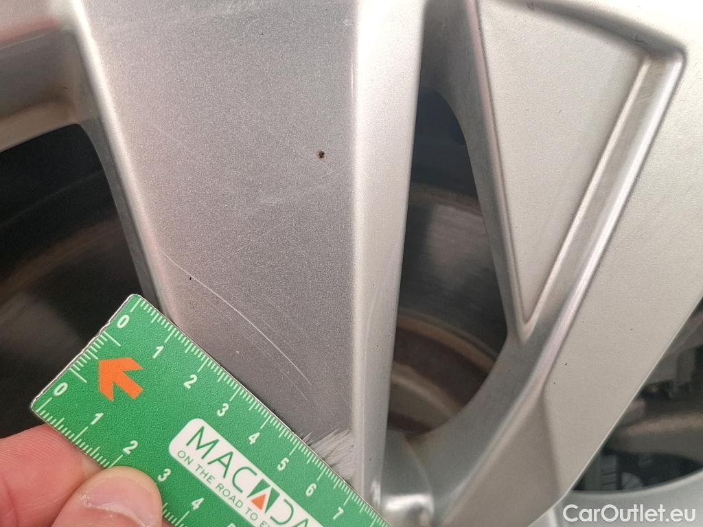  Peugeot  3008  Active Business 1.2 PureTech 130CV BVA8 E6d #4