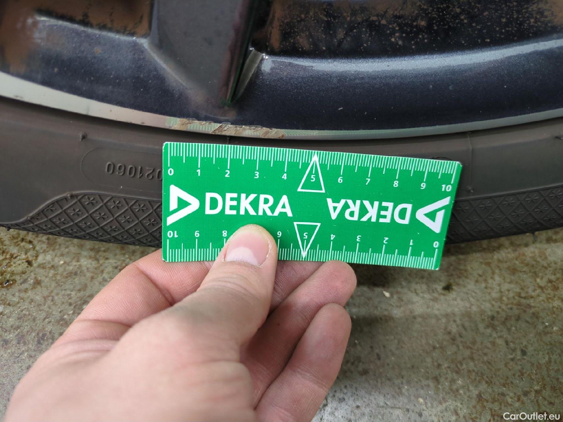  Peugeot  5008  GT Line 1.6 165CV BVA6 E6 #7