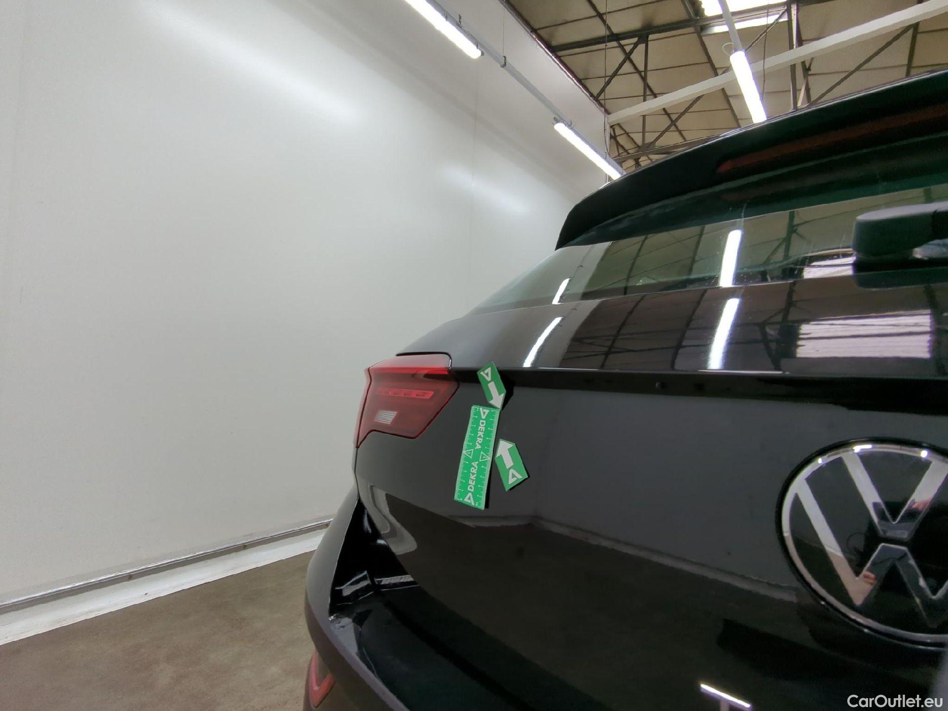  Volkswagen  T-ROC VOLKSWAGEN  / 2021 / 5P / SUV 1.5 TSI 150 EVO LIFE BUSINESS #24