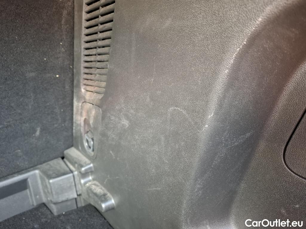  Opel   Grandland X Grandland X Elegance Business 1.5 130CV BVA8 E6d #52