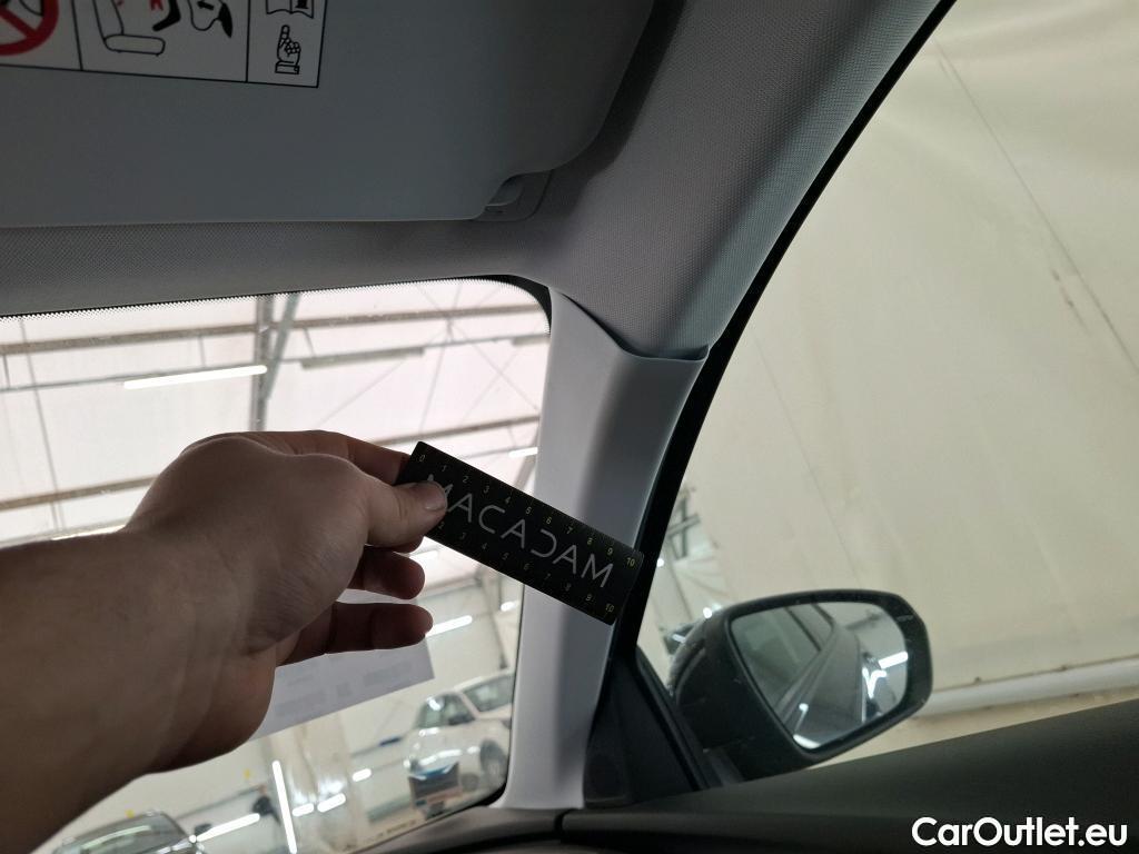  Opel   Grandland X Grandland X Elegance Business 1.5 130CV BVA8 E6d #46