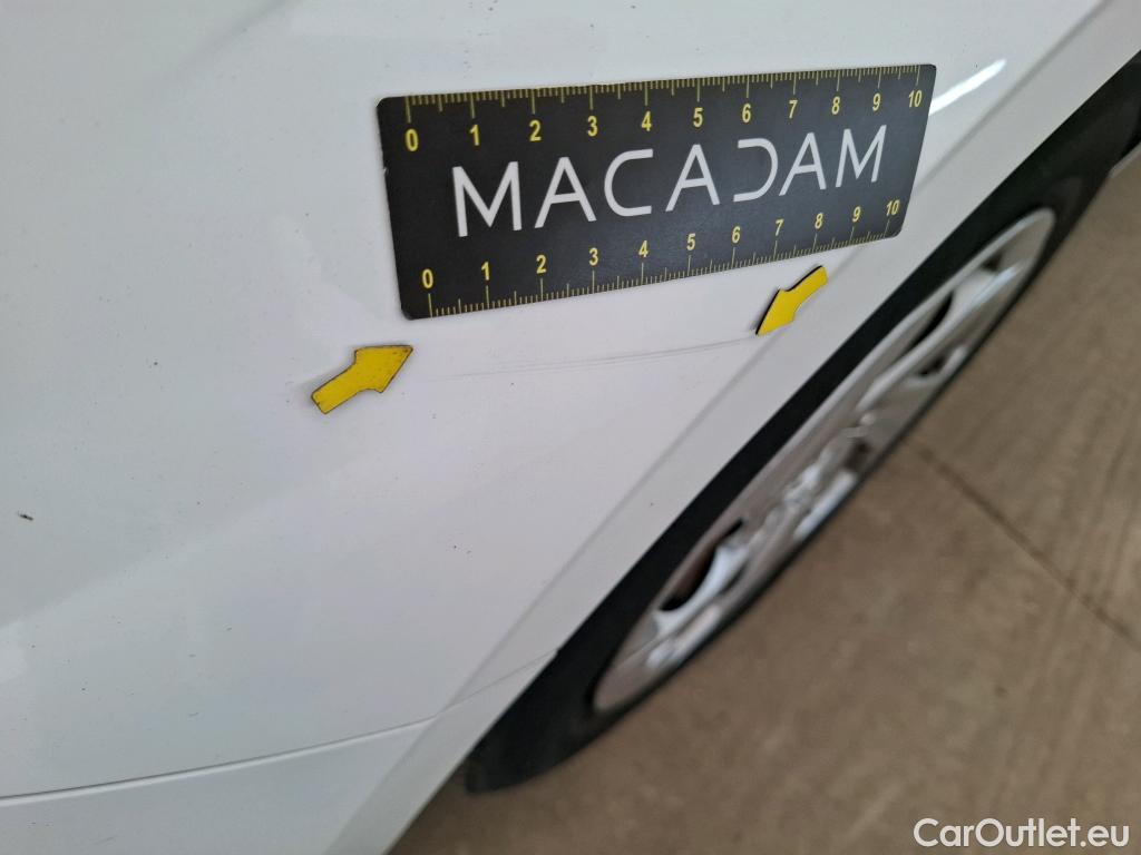  Hyundai  i20  Initia 1.2 85CV BVM5 E6d #36