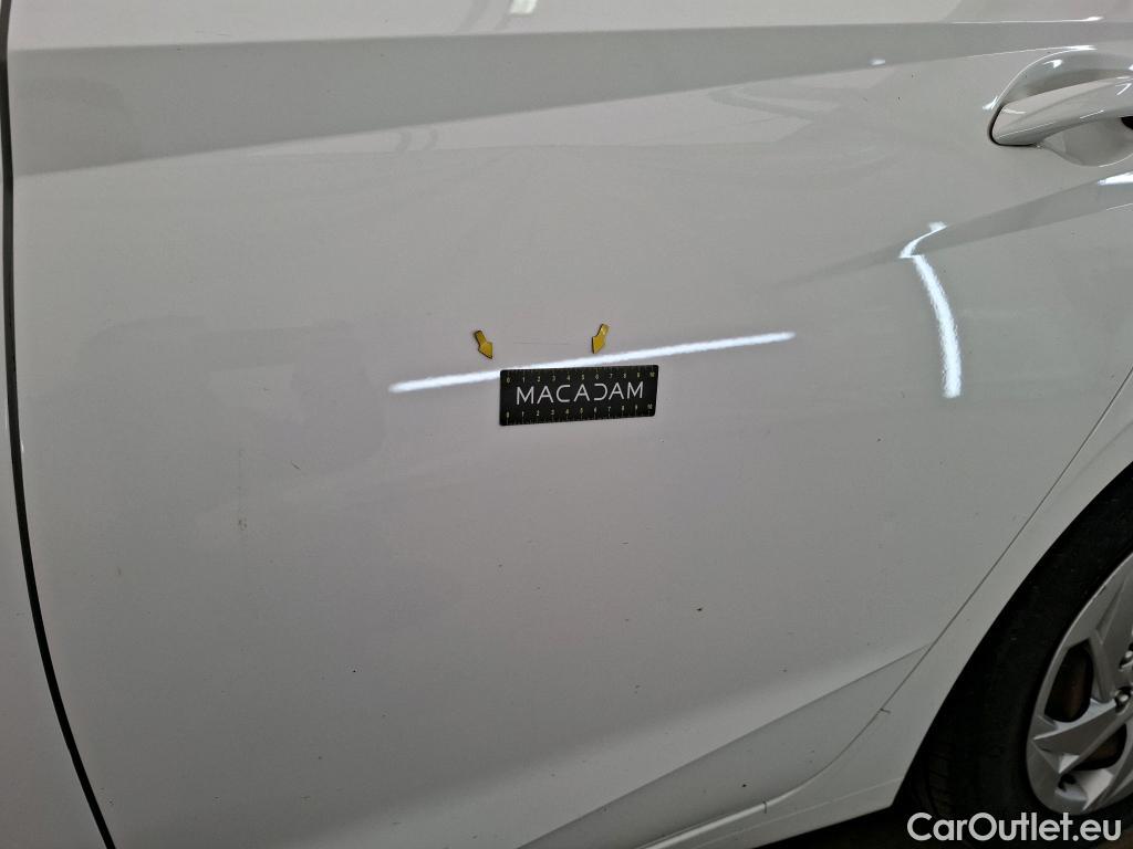  Hyundai  i20  Initia 1.2 85CV BVM5 E6d #37