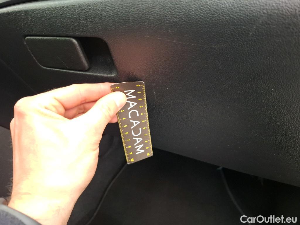  Hyundai  i20  Initia 1.2 85CV BVM5 E6d #27