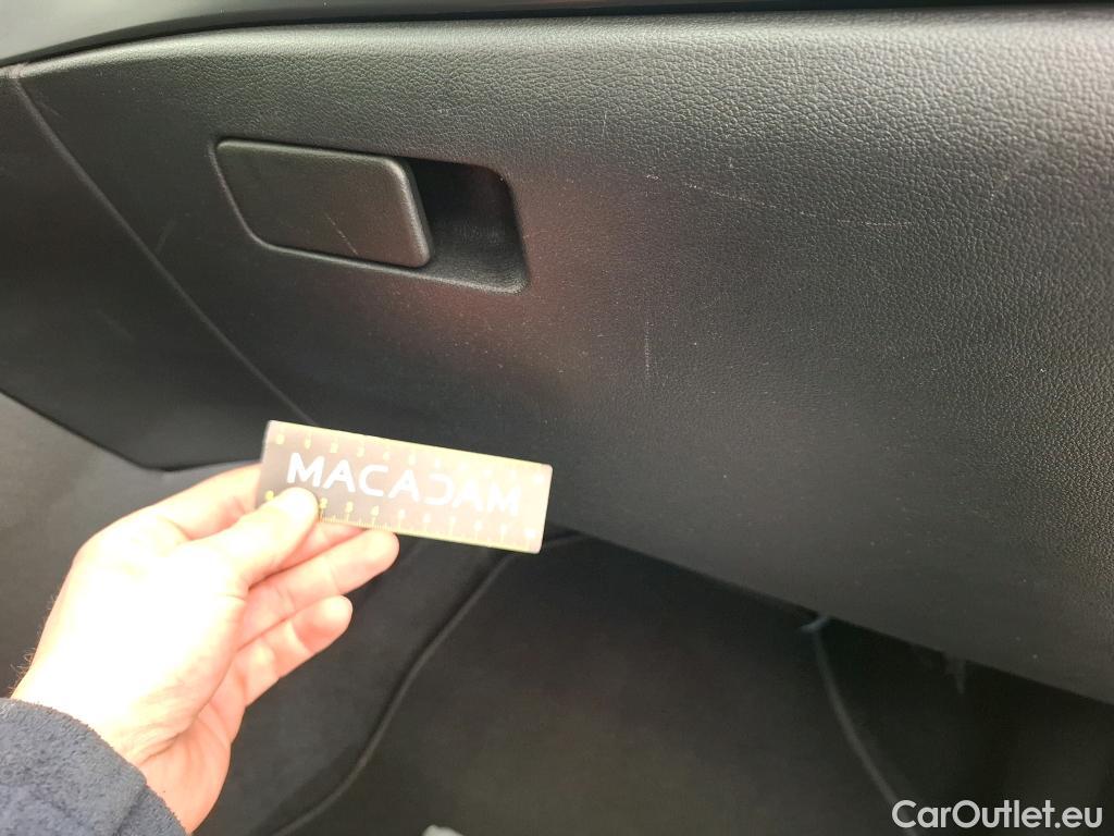  Hyundai  i20  Initia 1.2 85CV BVM5 E6d #25