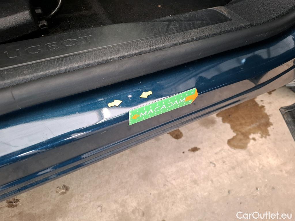  Peugeot  5008  Allure Pack 1.2 PureTech 130CV BVA8 7 Sieges E6d #28