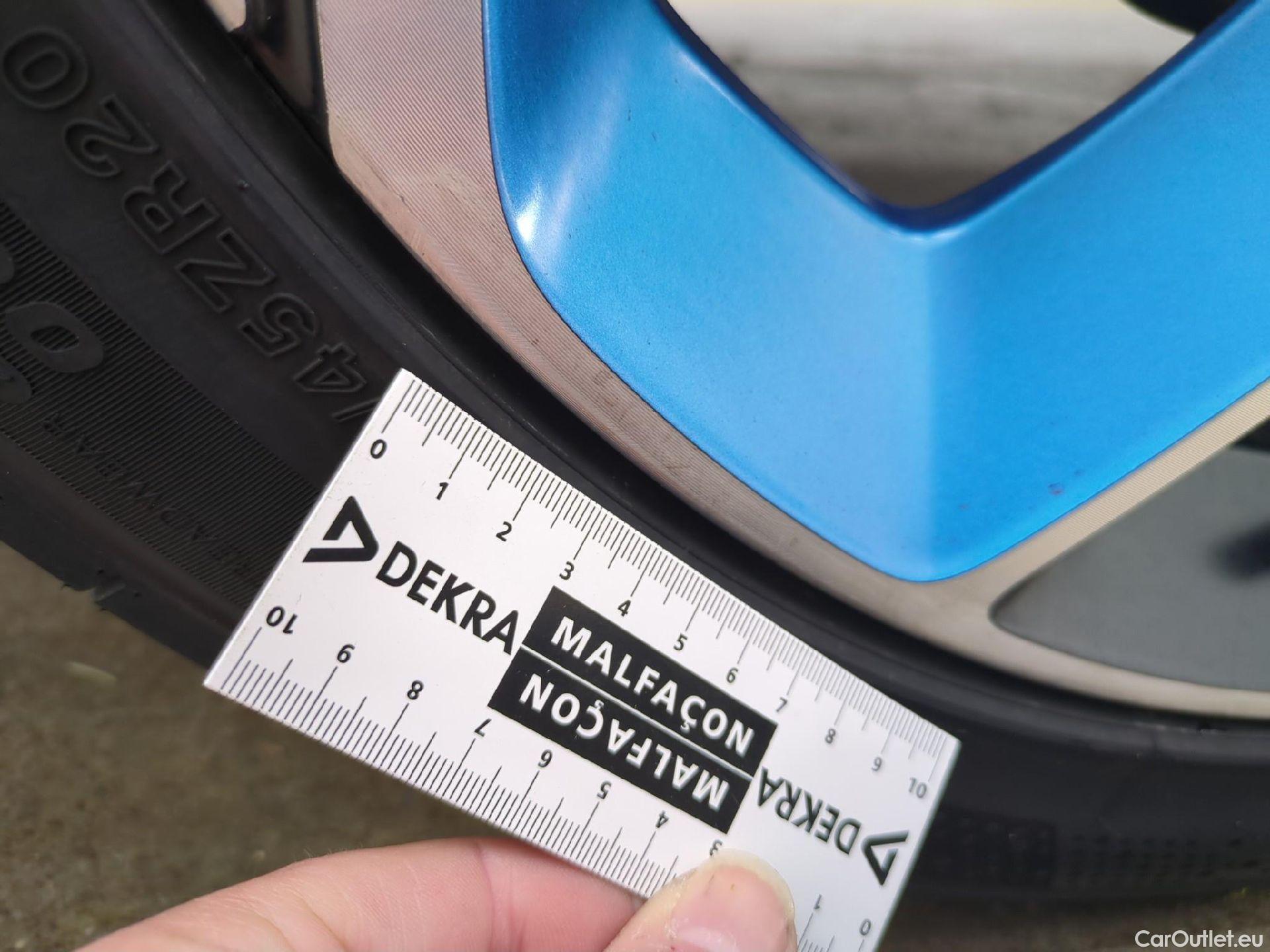  LYNK & Co  01 LYNK & CO  / 2020 / 5P / SUV 1.5 261ch  Hybride Rechargeable OPERATION STOCK #10