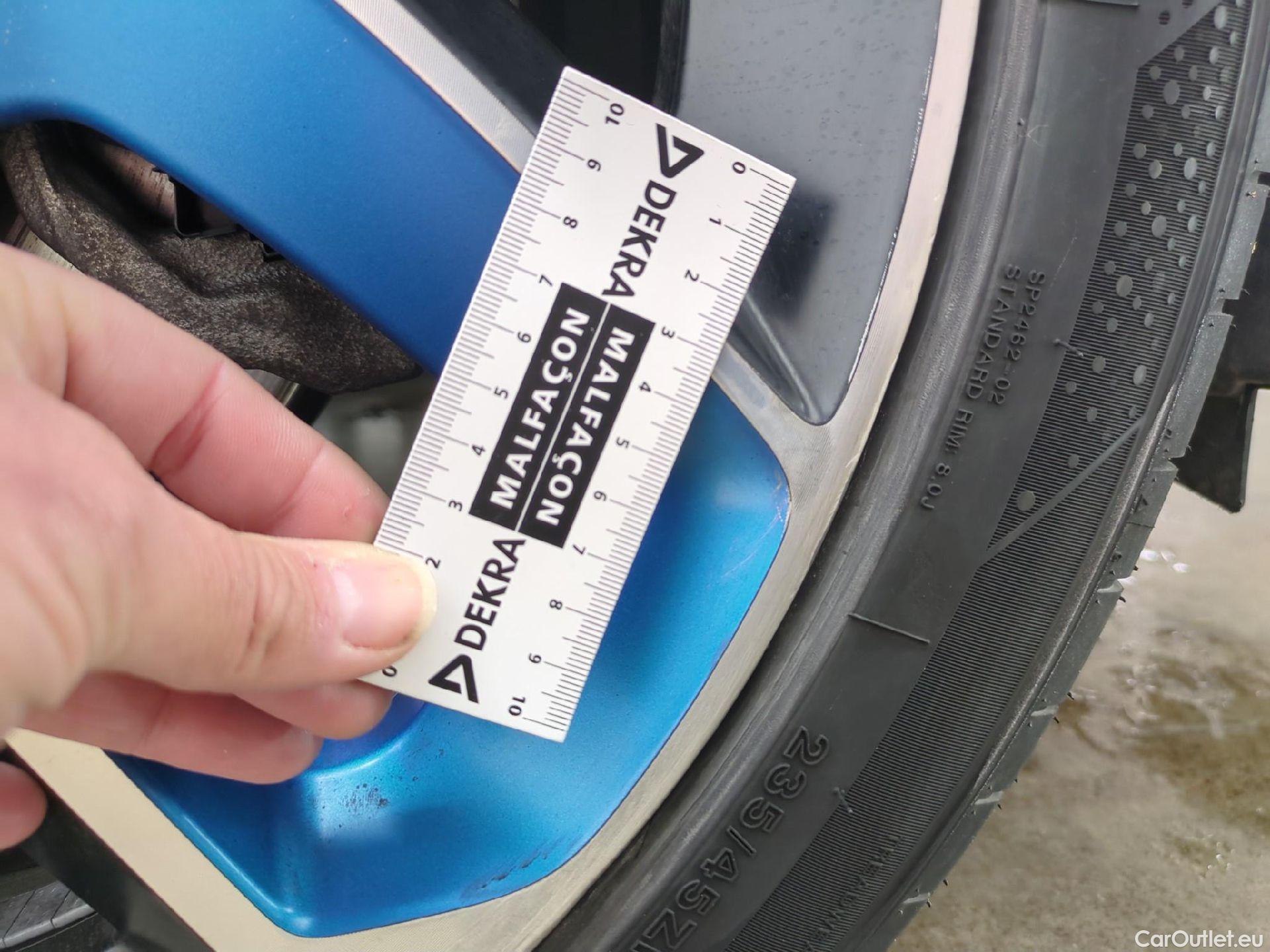  LYNK & Co  01 LYNK & CO  / 2020 / 5P / SUV 1.5 261ch  Hybride Rechargeable OPERATION STOCK #15