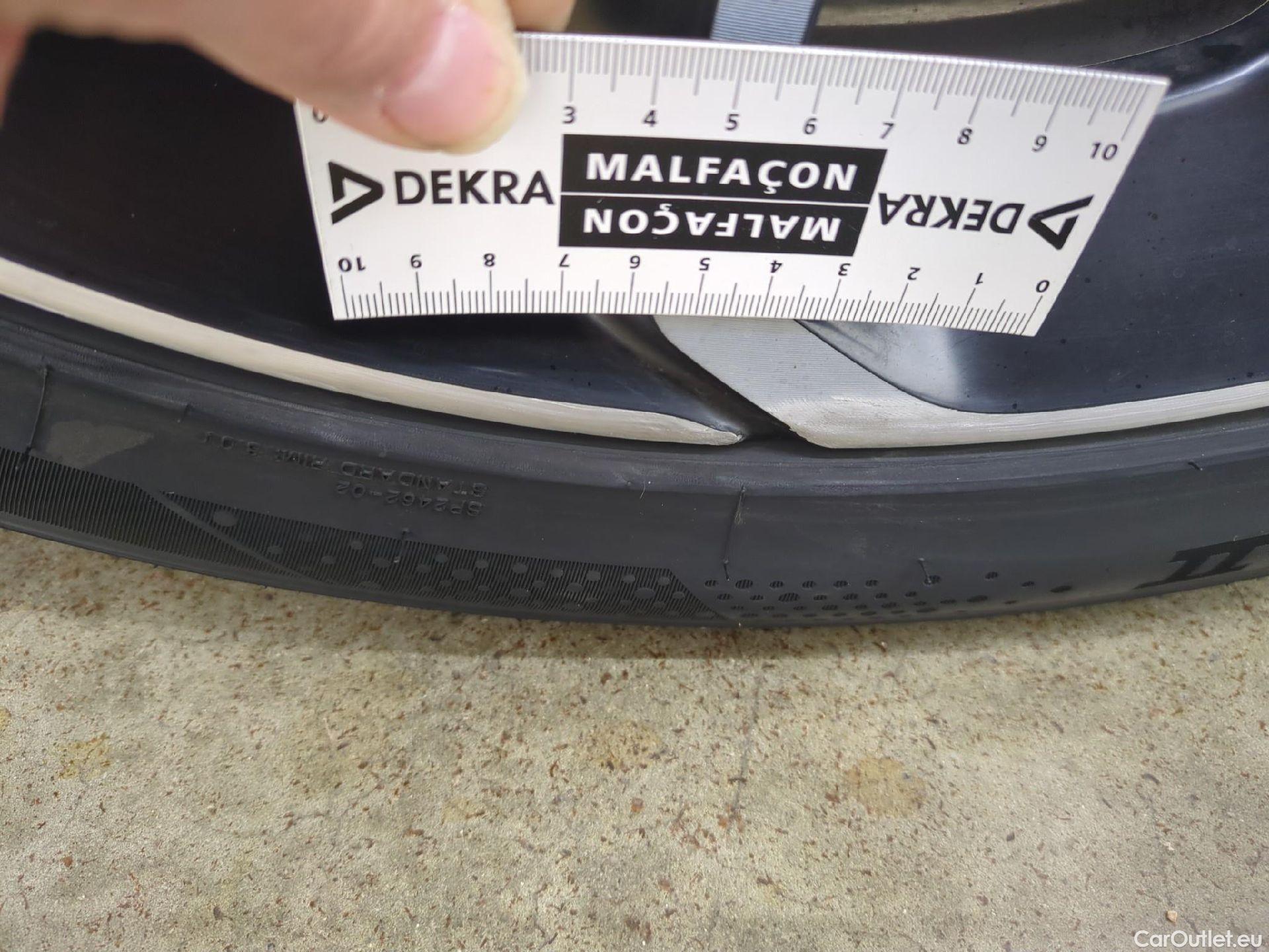  LYNK & Co  01 LYNK & CO  / 2020 / 5P / SUV 1.5 261ch  Hybride Rechargeable OPERATION STOCK #1