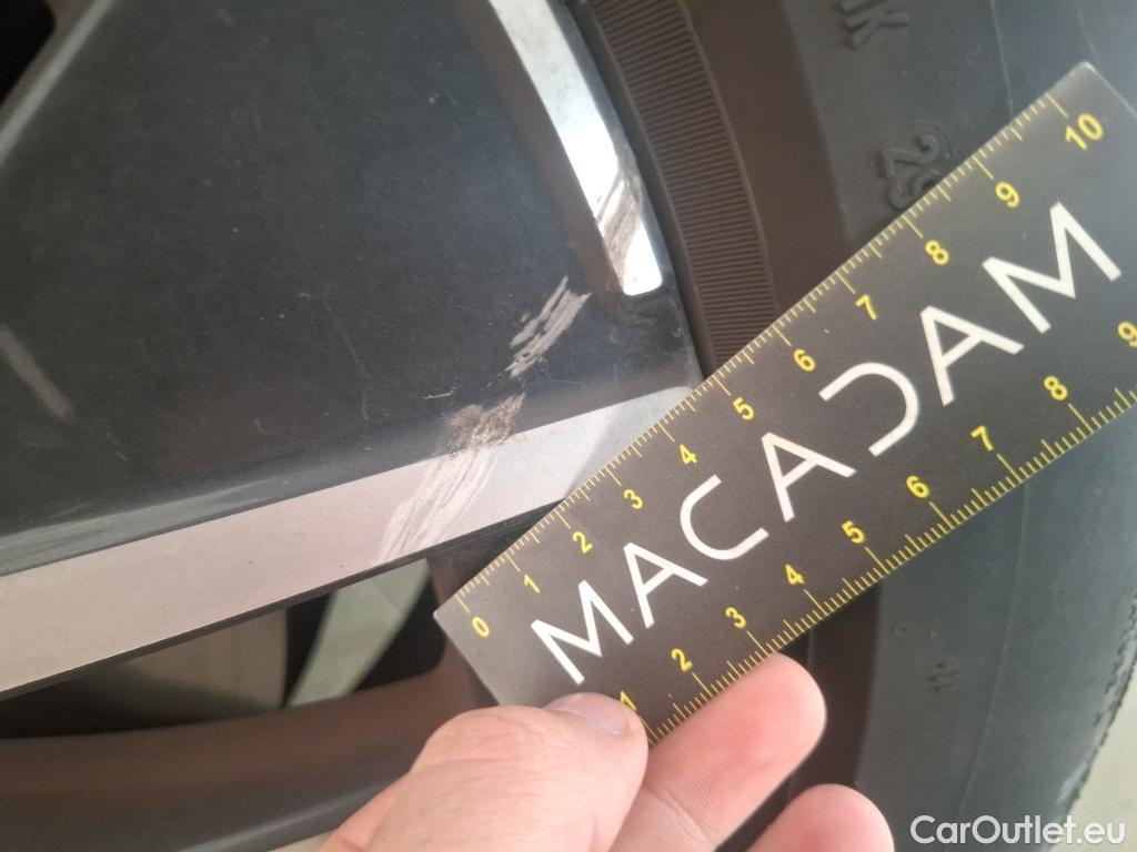  Mercedes  GLA MERCEDES-BENZ  / 2020 / 5P / SUV 1.3  250 e BUSINESS LINE DCT #12