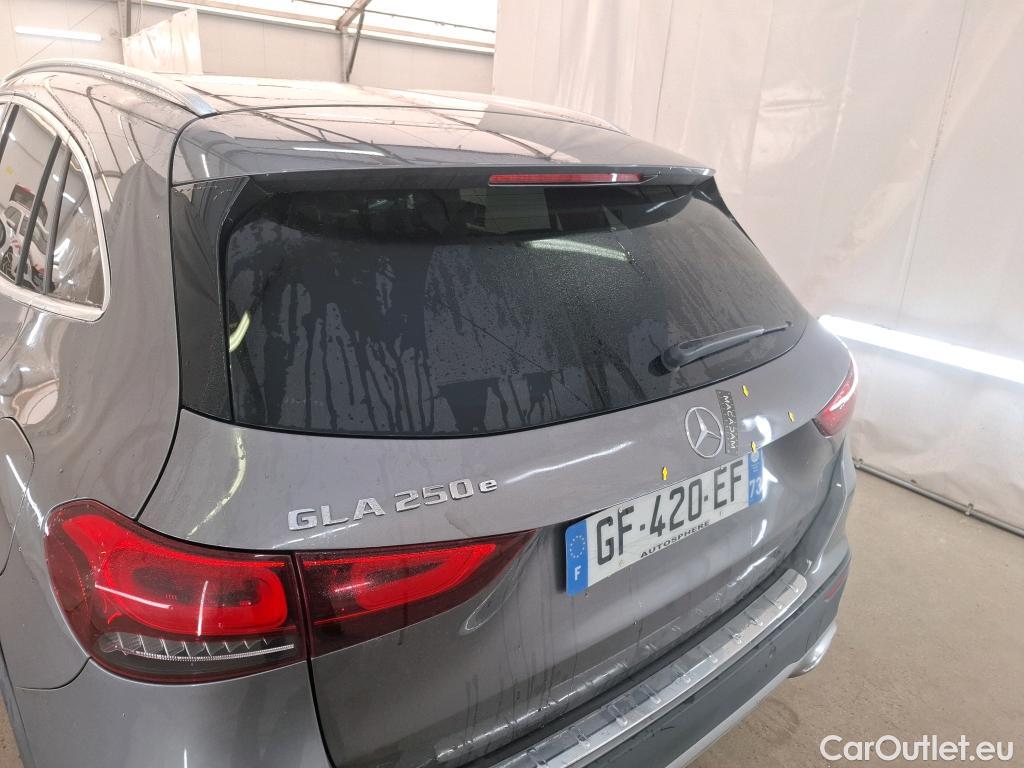  Mercedes  GLA MERCEDES-BENZ  / 2020 / 5P / SUV 1.3  250 e BUSINESS LINE DCT #1