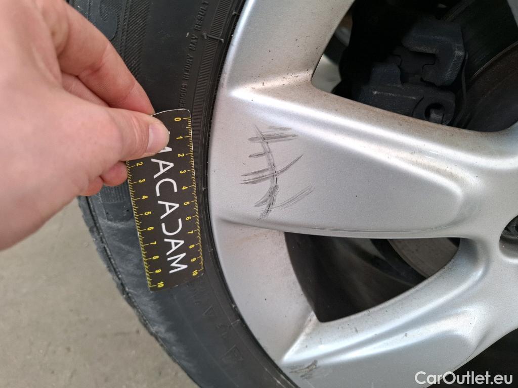  Mini  Countryman MINI  / 2020 / 5P / Crossover Cooper Essential 136 ch BVA7 #24