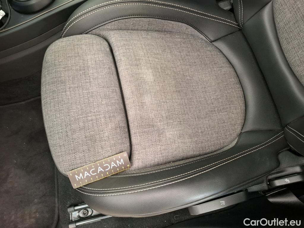  Mini  Countryman MINI  / 2020 / 5P / Crossover Cooper Essential 136 ch BVA7 #40