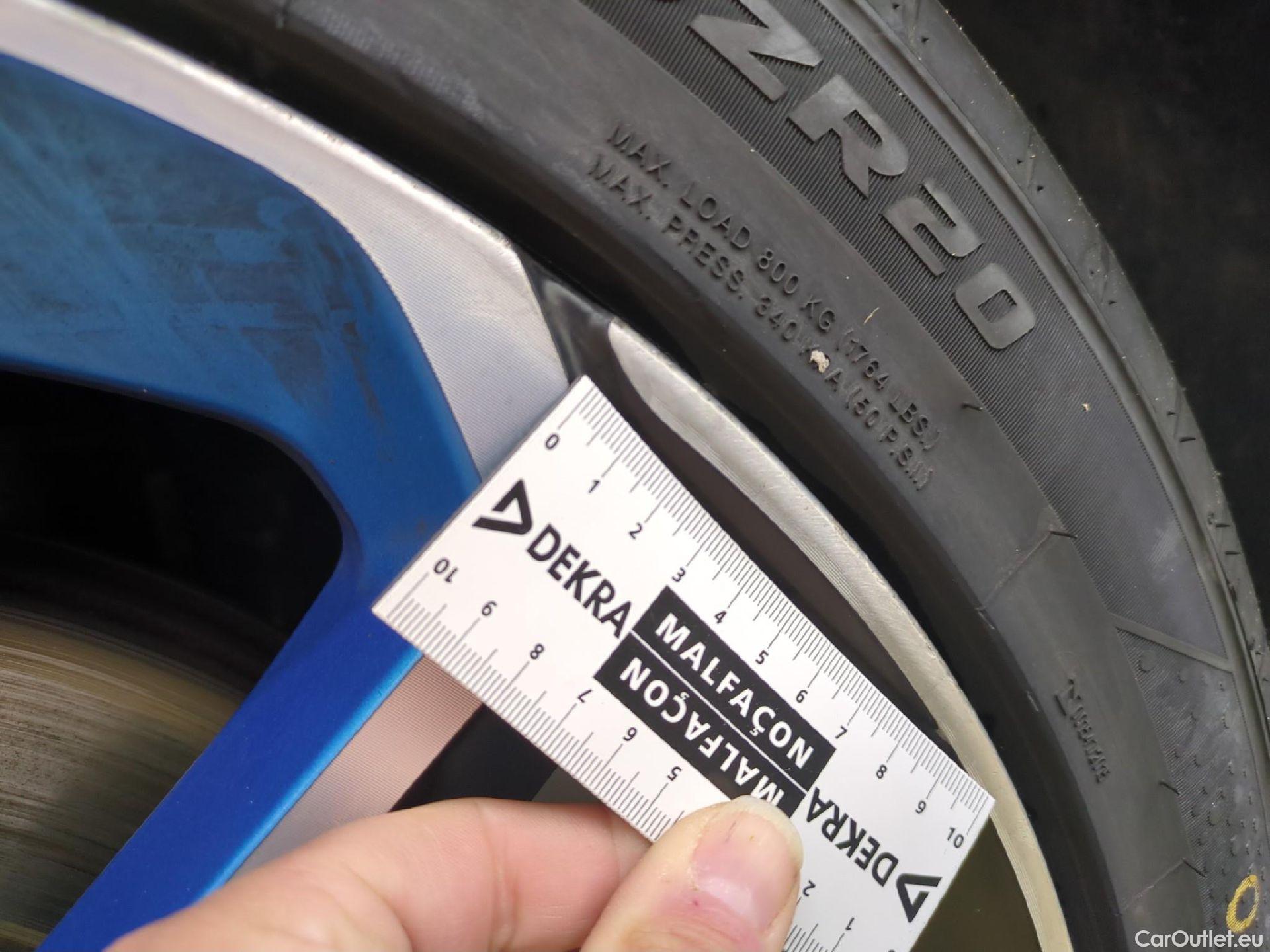  LYNK & Co  01 LYNK & CO  / 2020 / 5P / SUV 1.5 261ch  Hybride Rechargeable OPERATION STOCK #3