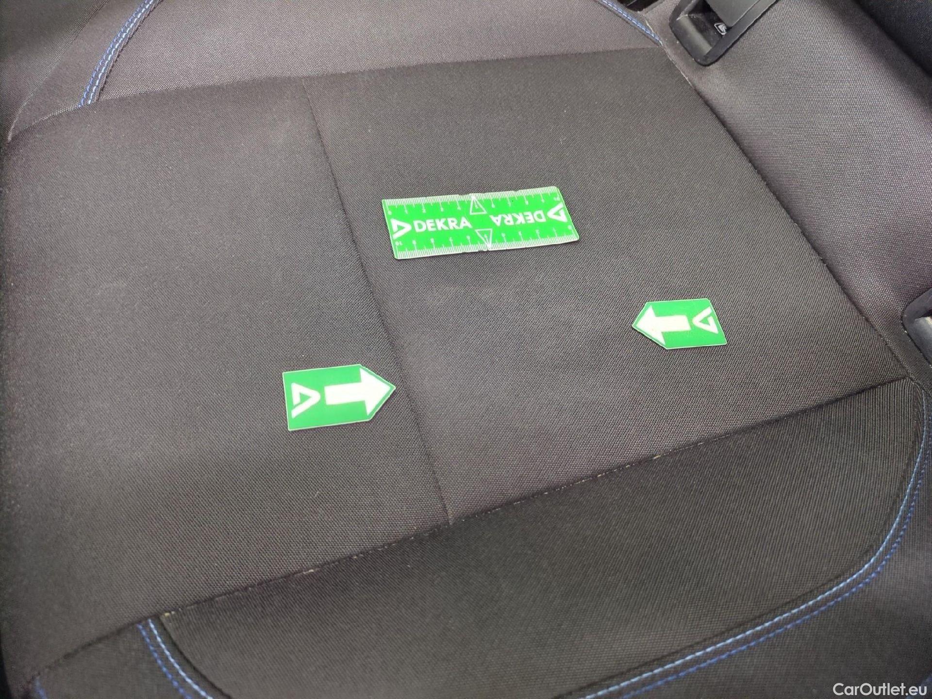  LYNK & Co  01 LYNK & CO  / 2020 / 5P / SUV 1.5 261ch  Hybride Rechargeable OPERATION STOCK #22