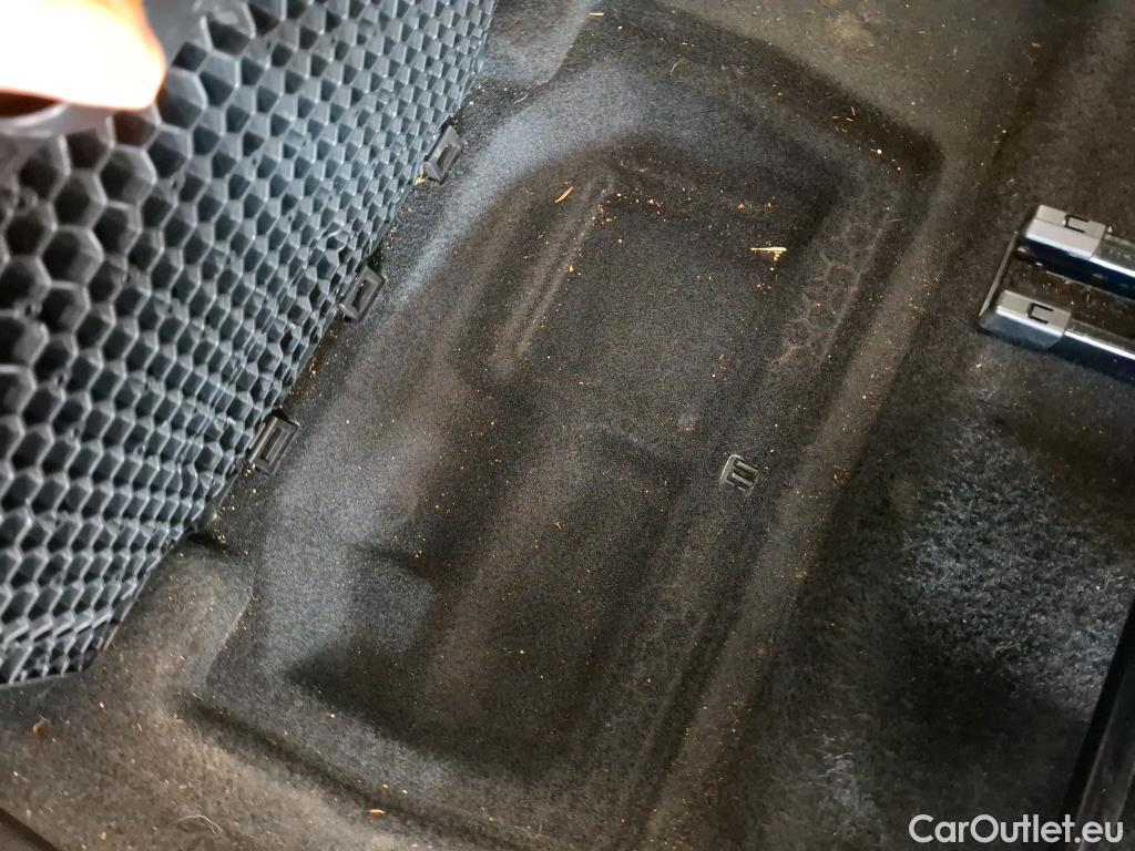  Peugeot  5008  Allure Pack 1.2 PureTech 130CV BVA8 7 Sieges E6d #21