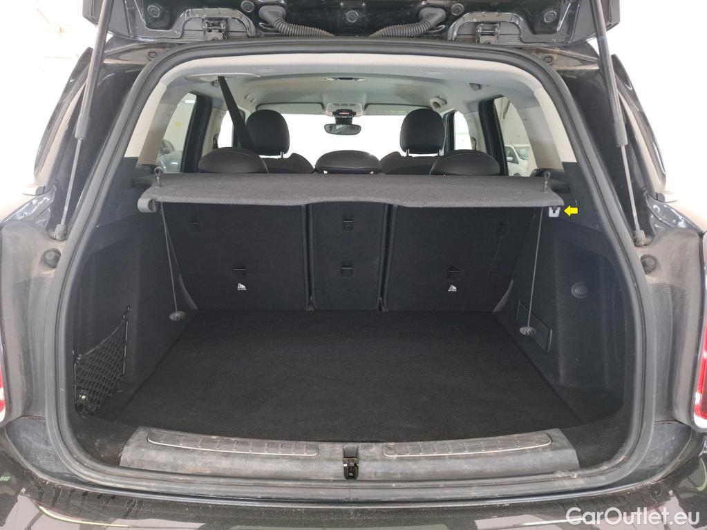  Mini  Countryman MINI  / 2020 / 5P / Crossover Cooper Essential 136 ch BVA7 #37