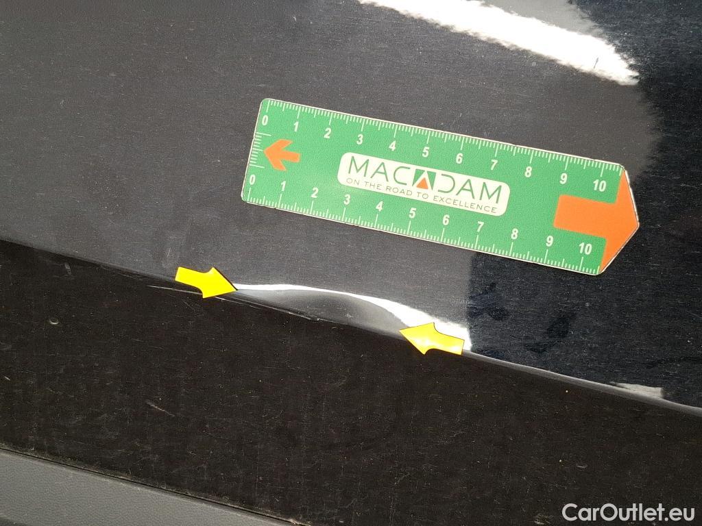  Volkswagen  Tiguan VOLKSWAGEN  / 2023 / 5P / SUV 2.0 TDI 150 DSG7 LIFE PLUS #4