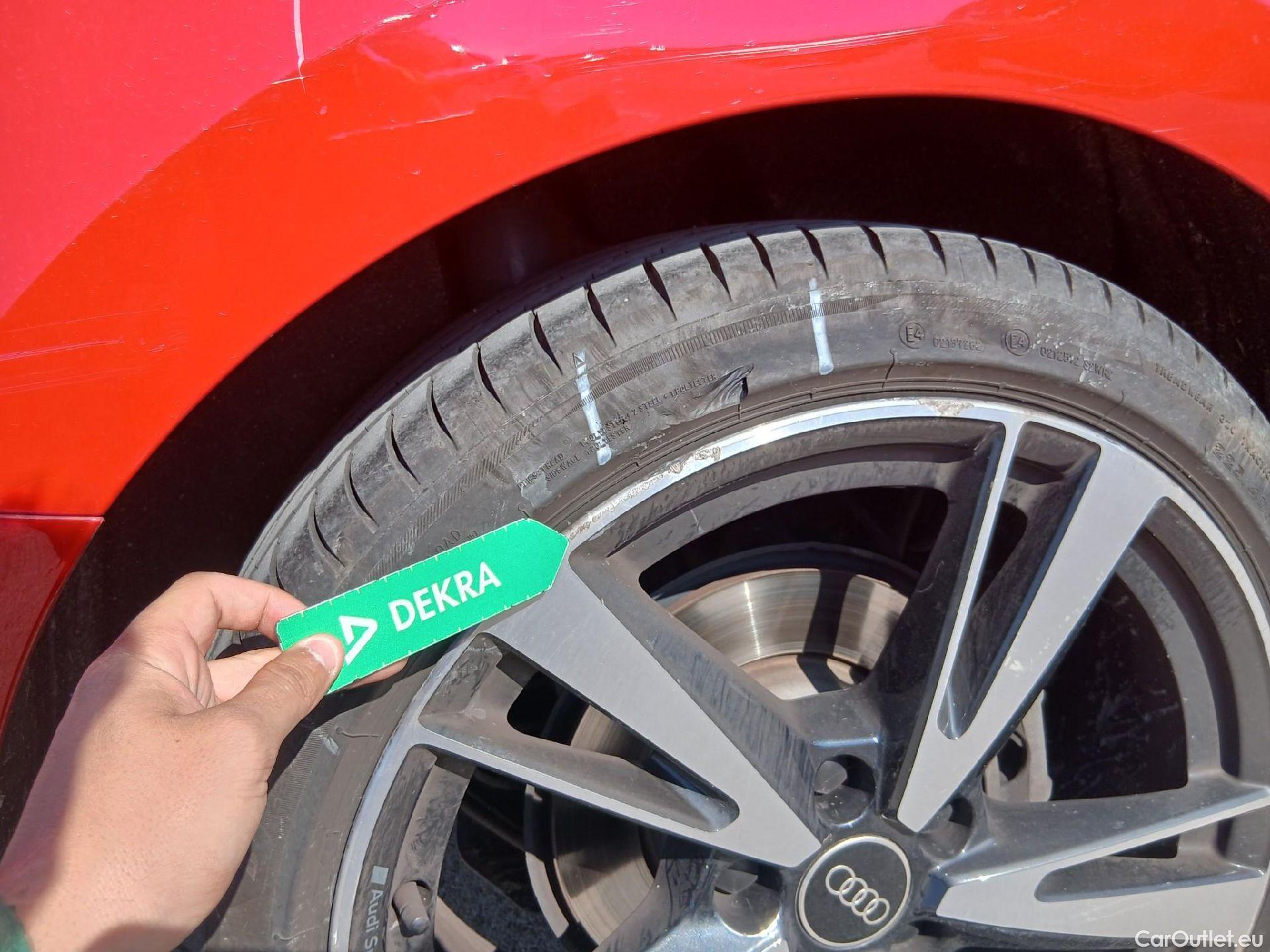  Audi  A3 AUDI  / 2020 / 5P / berlina con portón Sportback Black line 35 TDI 110kW S tron #29