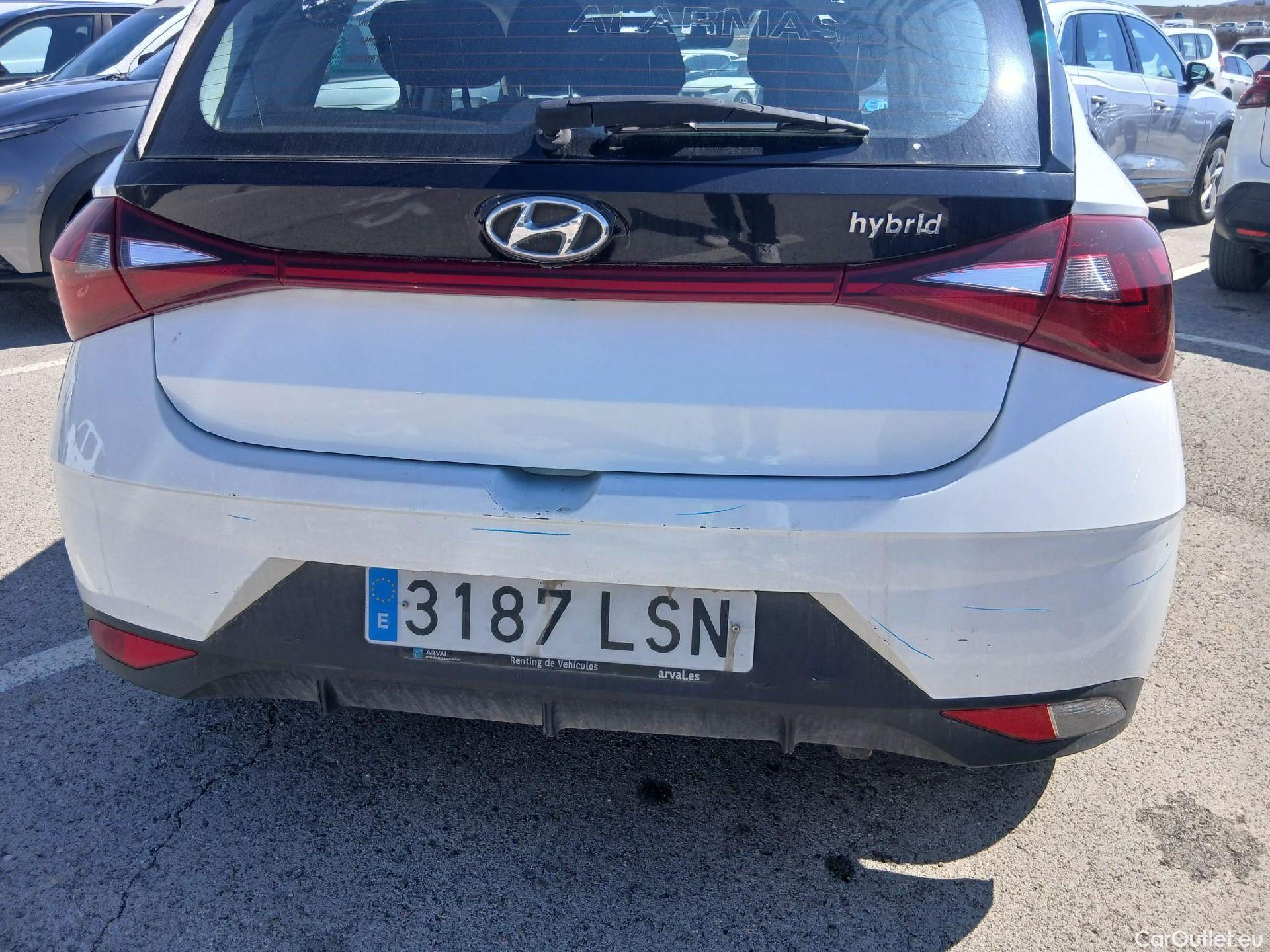  Hyundai  i20 HYUNDAI  / 2020 / 5P / berlina con portón 1.0 TGDI 74kW (100CV) 48V Essence #25