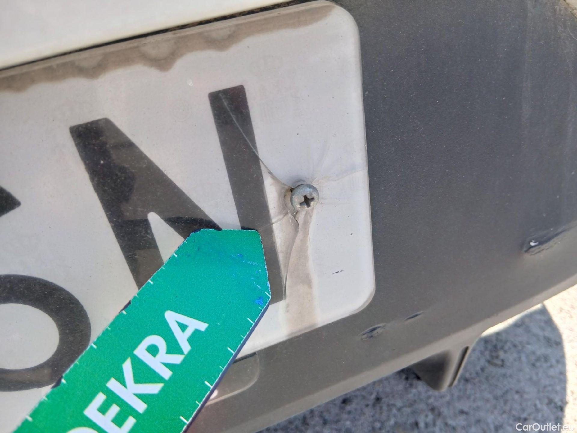  Hyundai  i20 HYUNDAI  / 2020 / 5P / berlina con portón 1.0 TGDI 74kW (100CV) 48V Essence #30