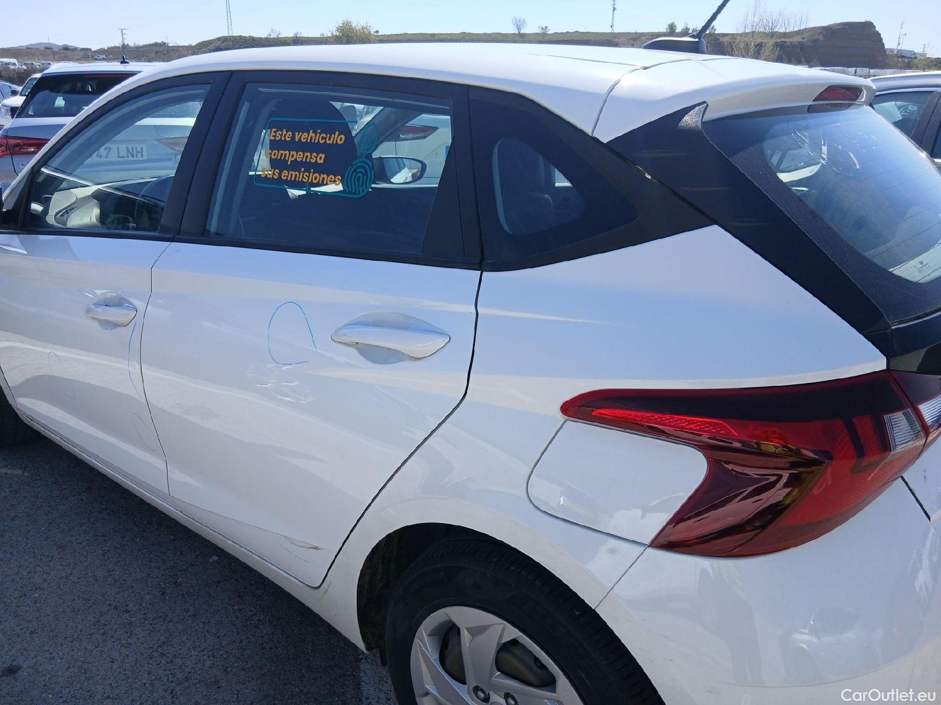  Hyundai  i20 HYUNDAI  / 2020 / 5P / berlina con portón 1.0 TGDI 74kW (100CV) 48V Essence #24