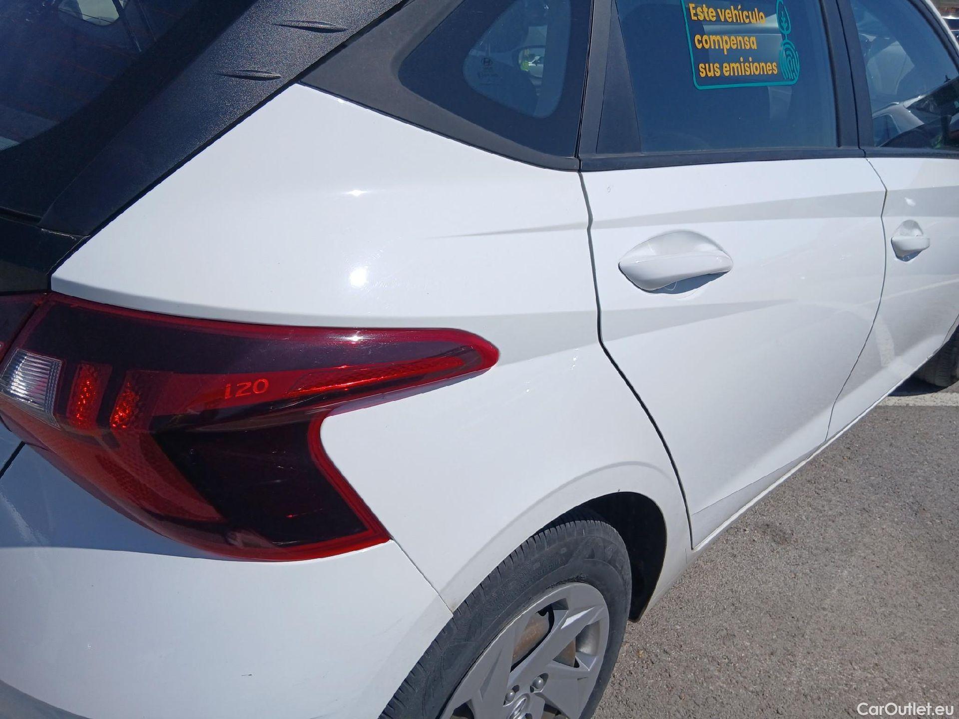  Hyundai  i20 HYUNDAI  / 2020 / 5P / berlina con portón 1.0 TGDI 74kW (100CV) 48V Essence #37