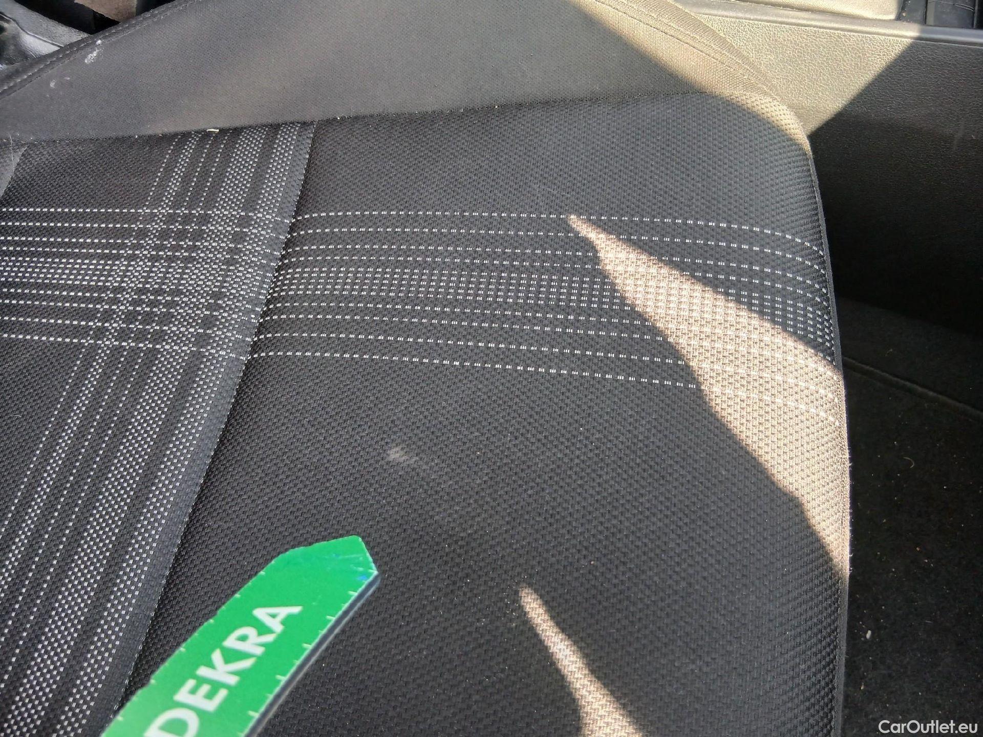  Hyundai  i20 HYUNDAI  / 2020 / 5P / berlina con portón 1.0 TGDI 74kW (100CV) 48V Essence #21