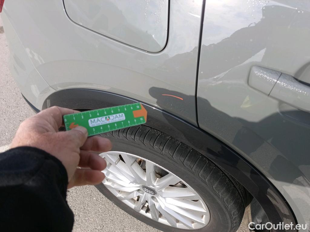  Audi  Q2 AUDI  / 2016 / 5P / todoterreno Design 30 TFSI 85kW (116CV) #24