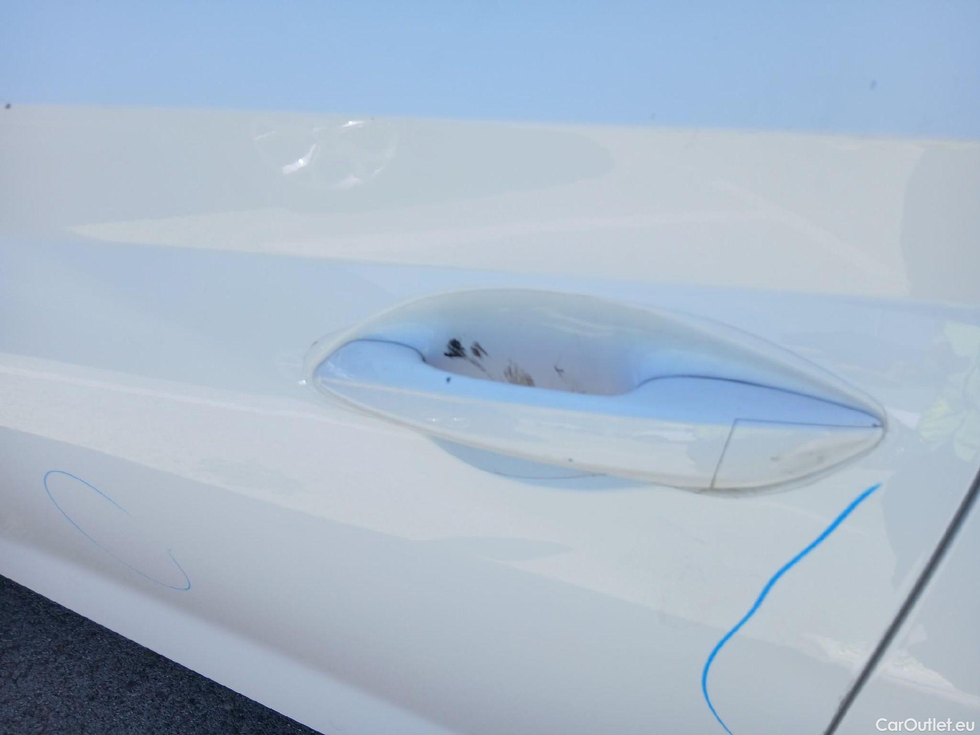  Hyundai  i20 HYUNDAI  / 2020 / 5P / berlina con portón 1.0 TGDI 74kW (100CV) 48V Essence #19