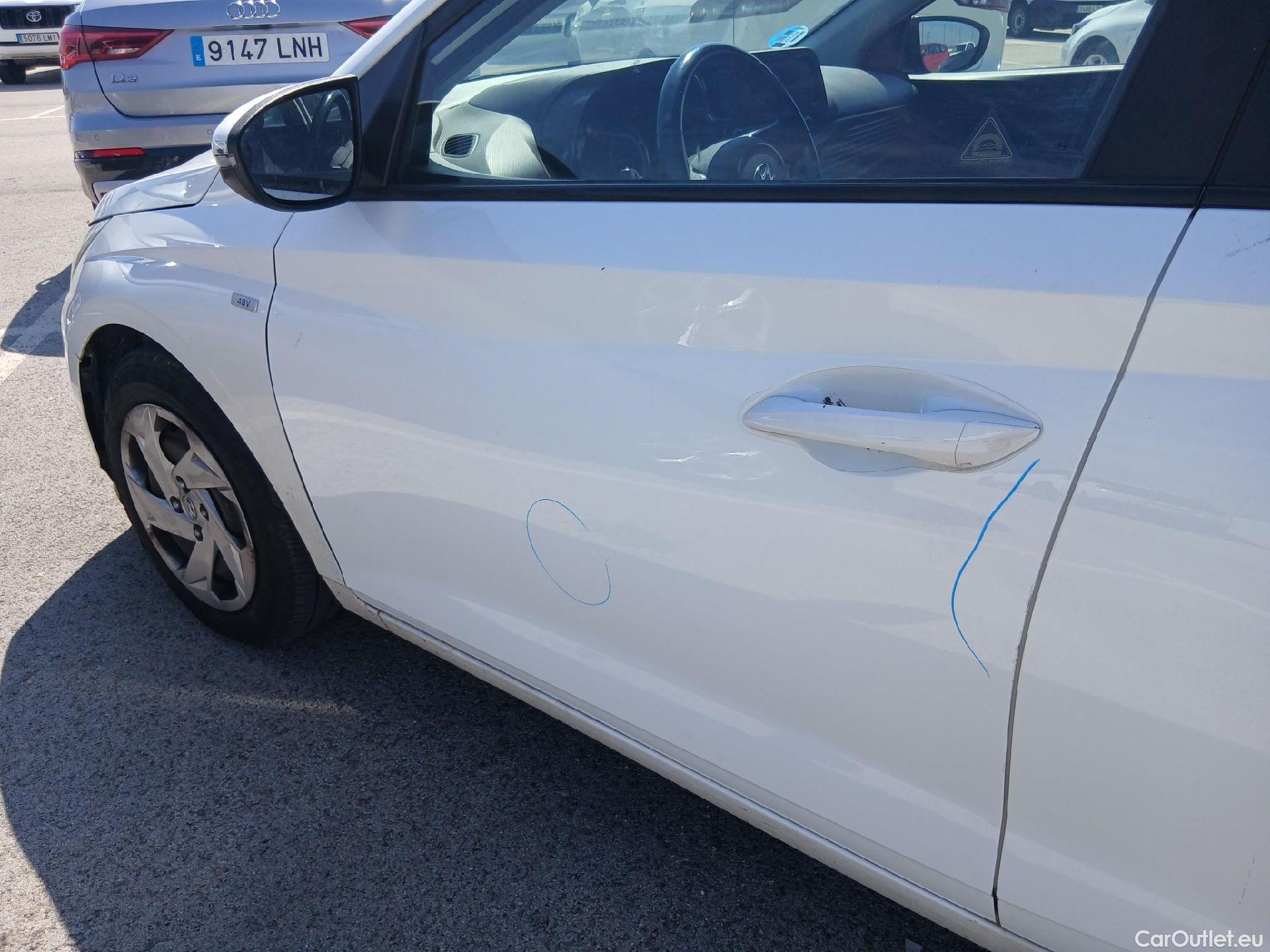  Hyundai  i20 HYUNDAI  / 2020 / 5P / berlina con portón 1.0 TGDI 74kW (100CV) 48V Essence #17