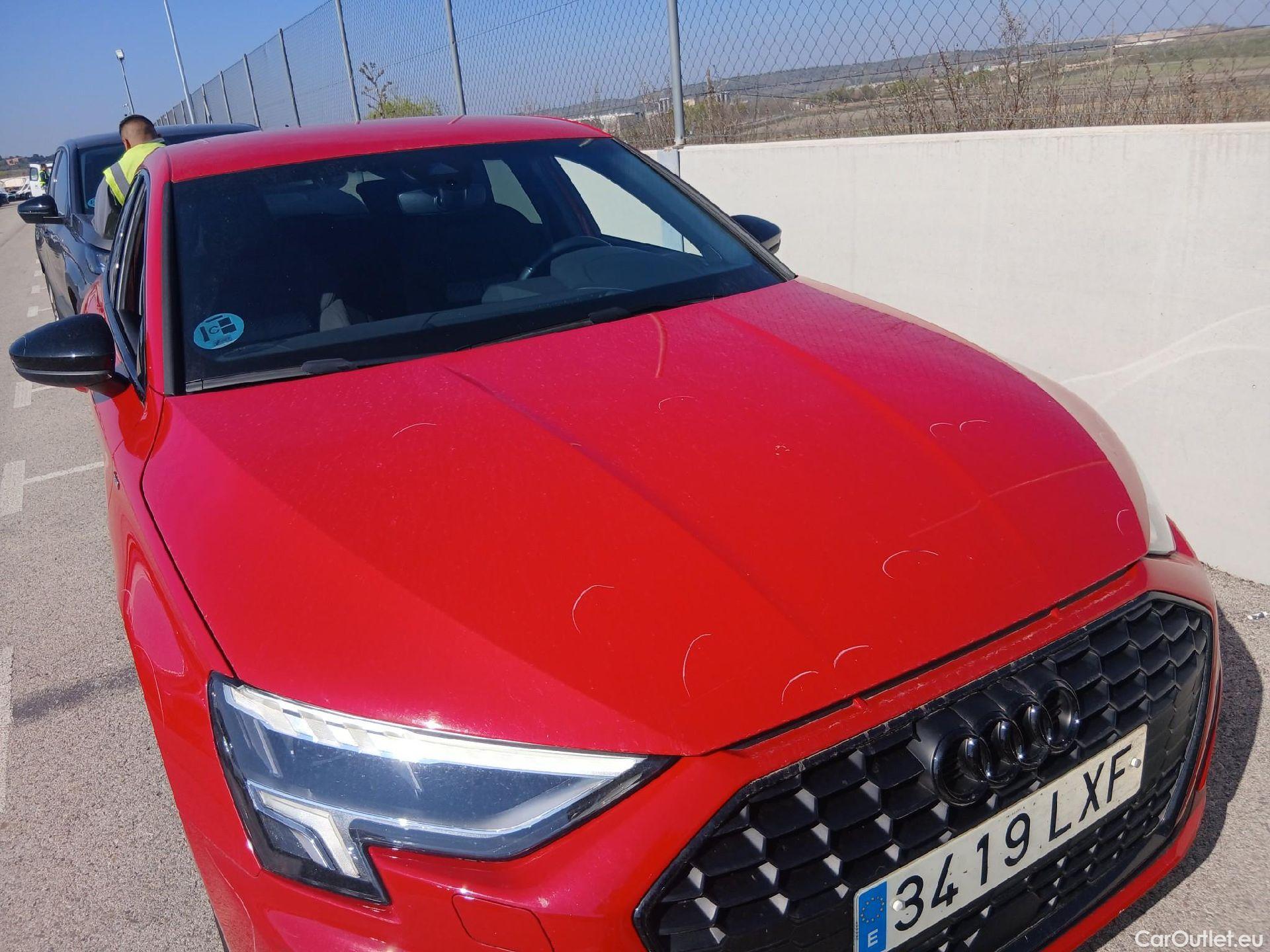  Audi  A3 AUDI  / 2020 / 5P / berlina con portón Sportback Black line 35 TDI 110kW S tron #9