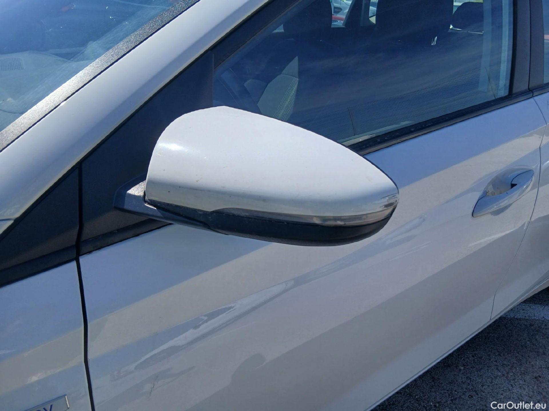  Hyundai  i20 HYUNDAI  / 2020 / 5P / berlina con portón 1.0 TGDI 74kW (100CV) 48V Essence #14