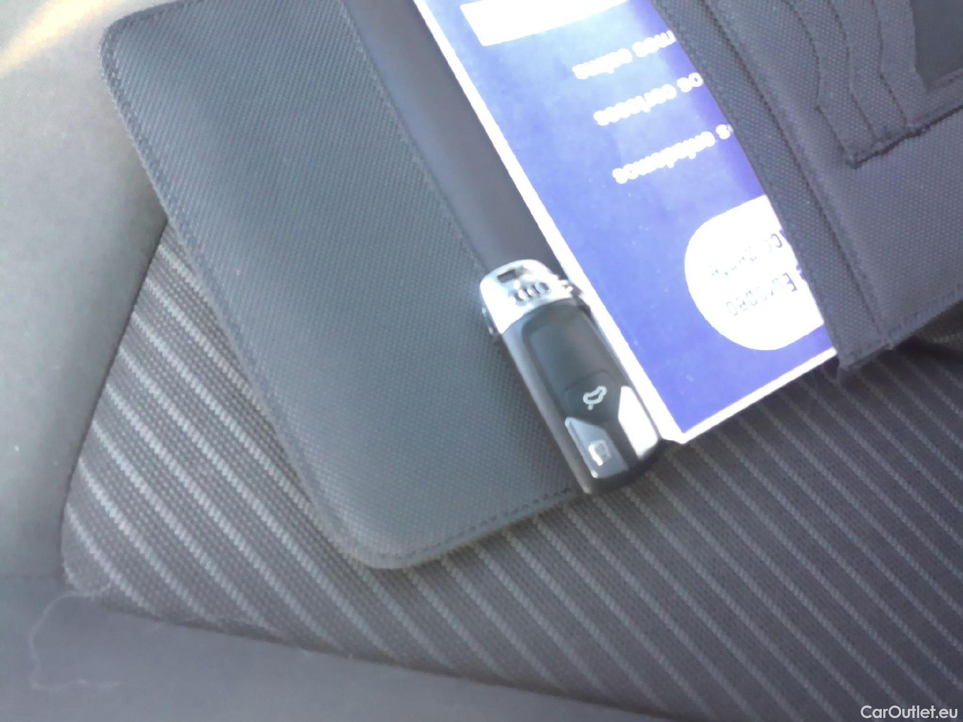  Audi  Q5 AUDI  / 2016 / 5P / todoterreno Advanced 2.0 TDI 110kW (150CV) #1