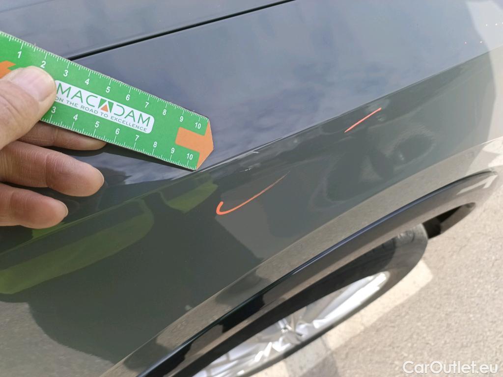  Audi  Q2 AUDI  / 2016 / 5P / todoterreno Design 30 TFSI 85kW (116CV) #28